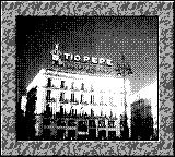 Edificio de la Puerta del Sol con el famoso cartel de El Tio Pepe