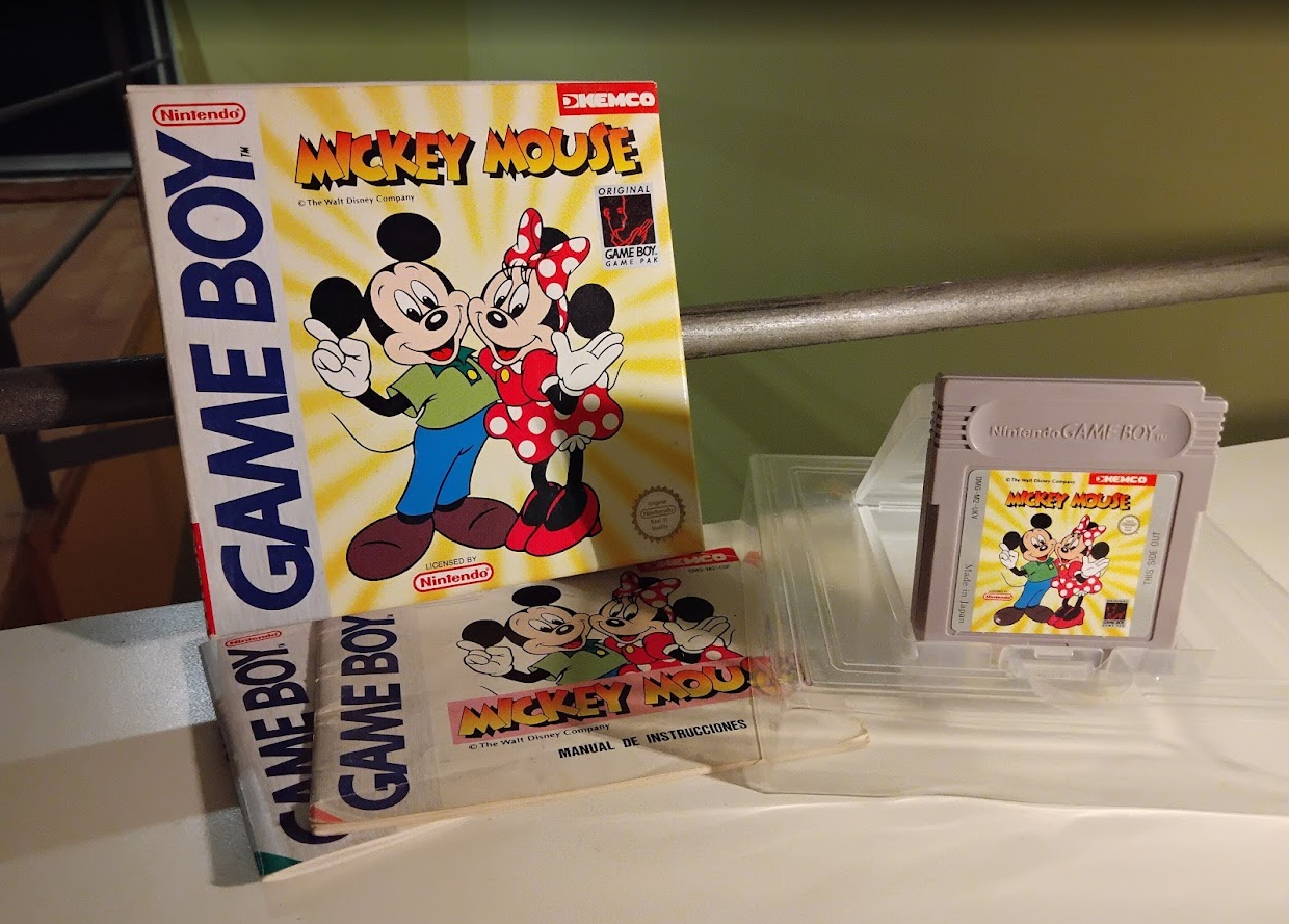 Caja, manual y cartucho de Mickey Mouse de Game Boy